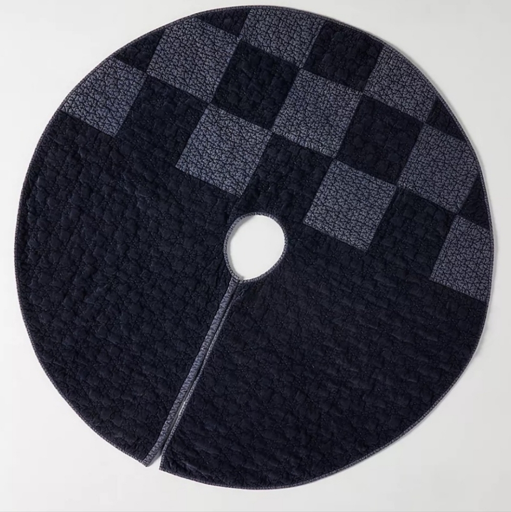 Anthropologie Navona quilted tree skirt - navy blue